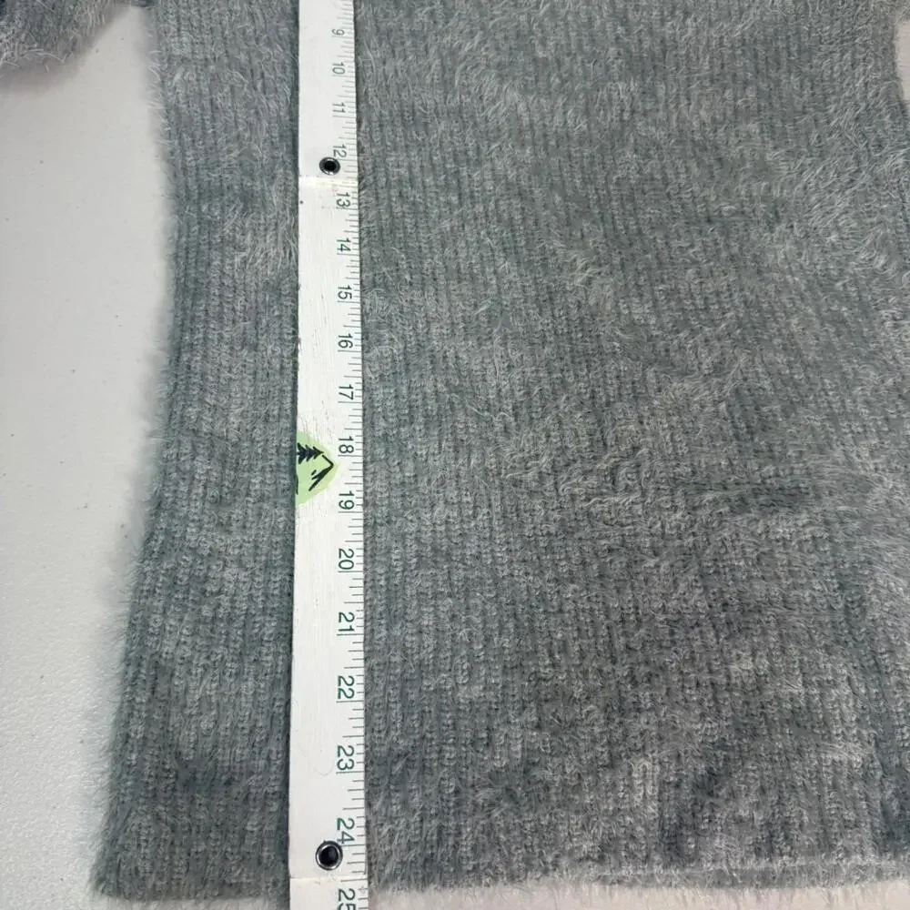 Harper Lane‎ Women's Small Light Sage Green Pullover Sweater Fuzzy Preppy Soft